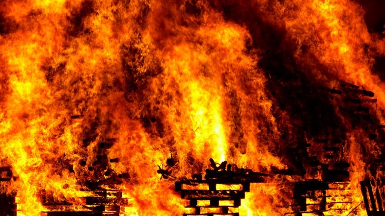 Kolkata Fire: कोलकाता में एक अस्पताल में लगी आग, कोई हताहत नहीं