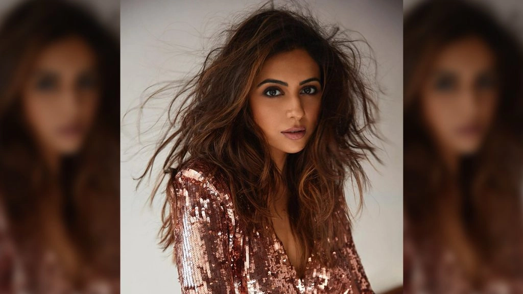 रकुल प्रीत सिंह ने शेयर की अपनी कैंडिड फोटोज