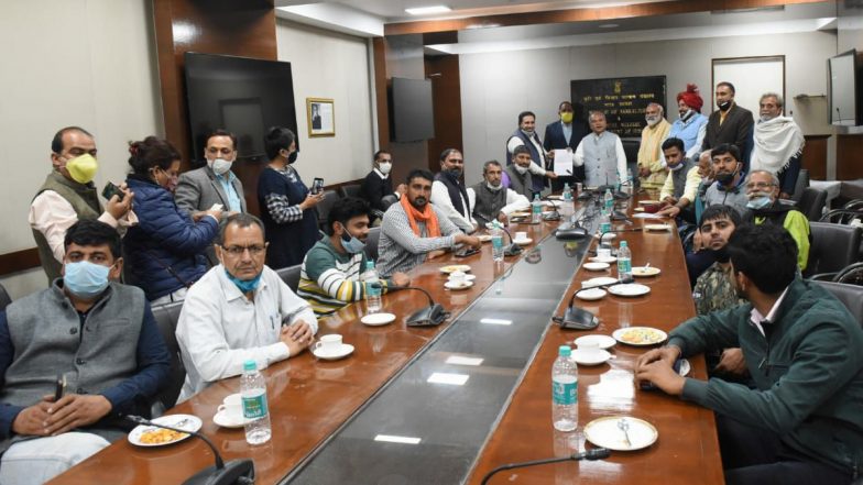 Farmers Protest: भारत बंद से पहले कृषि मंत्री नरेंद्र सिंह तोमर से मिले किसान संगठन के कई नेता, बोले- कृषि कानून रद्द न करें