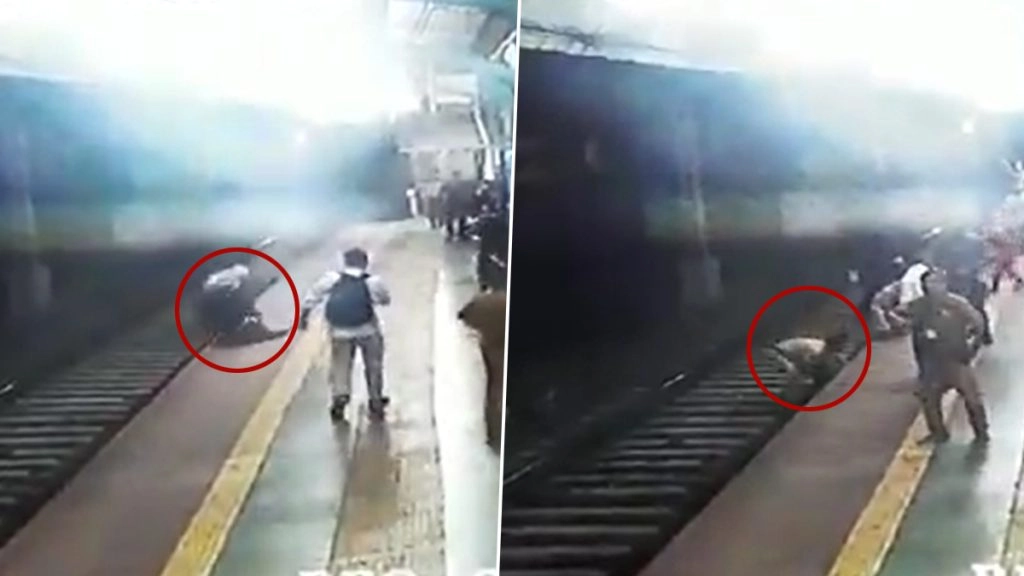 Mumbai: सैंडहर्स्ट रोड स्टेशन पर महिला की जान बचाने के लिए ट्रैक पर कूदा RPF का जवान, देखिए VIDEO 
