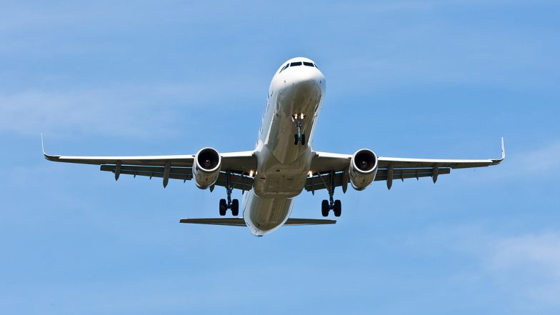 Mission Oxygen: स्पाइसजेट का विमान हांगकांग से 2900 ऑक्सीजन कॉन्सेंट्रेटर लेकर पहुंचा भारत