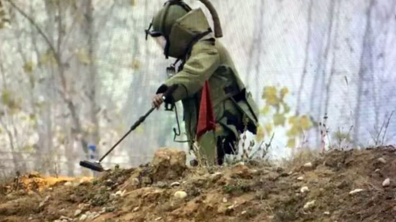 J-K: पुलवामा हमले की बरसी पर बड़ी आतंकी साजिश नाकाम, जम्मू बस स्टैंड से भारी मात्रा में विस्फोटक बरामद