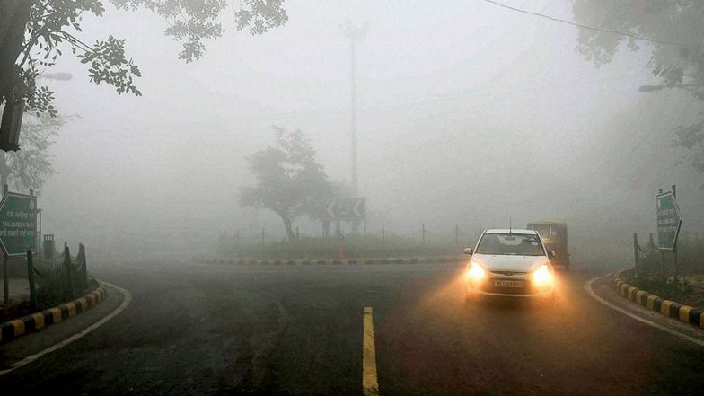 Maharashtra Winter 2020: नासिक, पुणे सहित कई महाराष्ट्र के कई क्षेत्रों में कोहरे की चादर, न्यूनतम तापमान में आई गिरावट