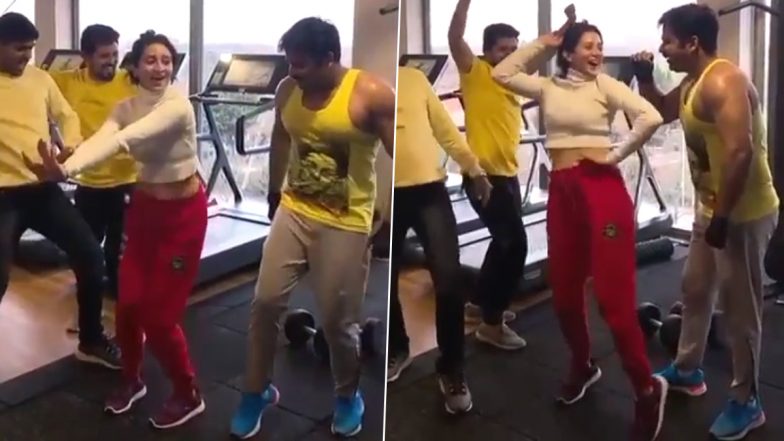 भोजपुरी सुपरस्टार Pawan Singh ने जिम में साउथ की इस एक्ट्रेस के साथ लगाया ठुमका, 'लगावेलू जब लिपस्टिक' पर धमाकेदार डांस Video हुआ Viral