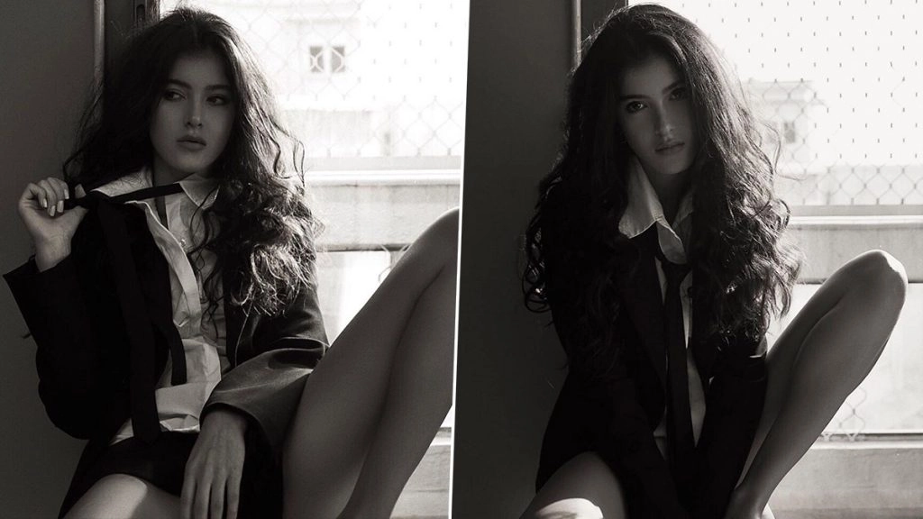 संजय कपूर की बेटी शनाया कपूर ने कराया बेहद हॉट फोटोशूट