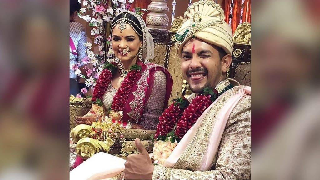 आदित्य नारयण ने अपनी शादी में पहना था दोस्त का पयजामा, हुई थी ये गड़बड़