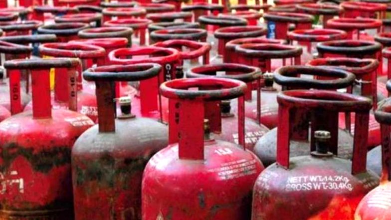 LPG Prices: आम लोगों को बड़ी राहत, 10 रुपये सस्ता हुआ घरेलू एलपीजी सिलेंडर, नई कीमतें 1 अप्रैल से होंगी लागू