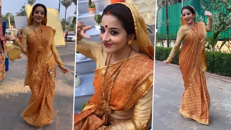 VIDEO: भोजपुरी एक्ट्रेस Monalisa ने 'तुझको मिर्ची लगी..' सॉन्ग पर किया मजेदार डांस, साड़ी में दिखा हॉट अंदाज
