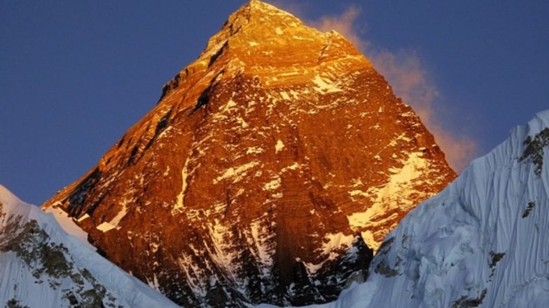 Mount Everest New Height: दुनिया की सबसे ऊंची चोटी माउंट एवरेस्ट की कितनी है हाइट? नेपाल के विदेश मंत्री ने की इसकी संशोधित ऊंचाई की घोषणा