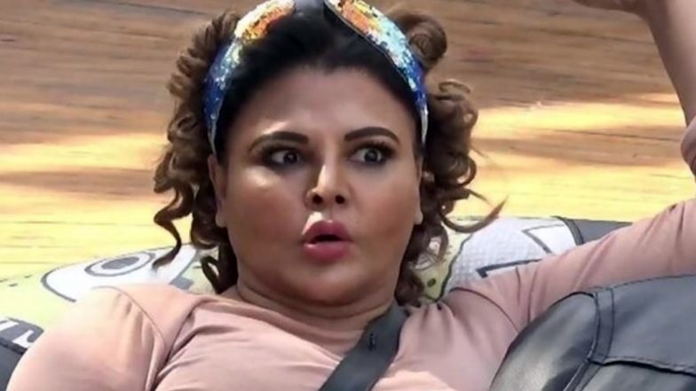 Rakhi Sawant को बचपन में जमकर मारता था उनके घर का ये सदस्य, Bigg Boss 14 में दिखाए अपने टांके