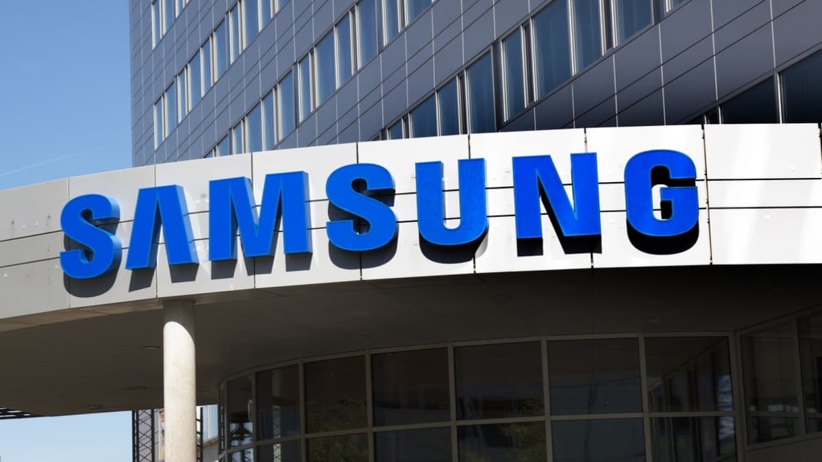 Samsung Mobile Factory In Noida: चीन को लगा बड़ा झटका, सैमसंग नोएडा में लगाएगी डिस्प्ले यूनिट