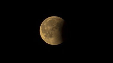 Chandra Grahan 2021: भारतीय मौसम विज्ञान विभाग के अनुसार चंद्रग्रहण का आंशिक चरण कुछ समय के लिए भारत में 26 मई को आएगा नजर