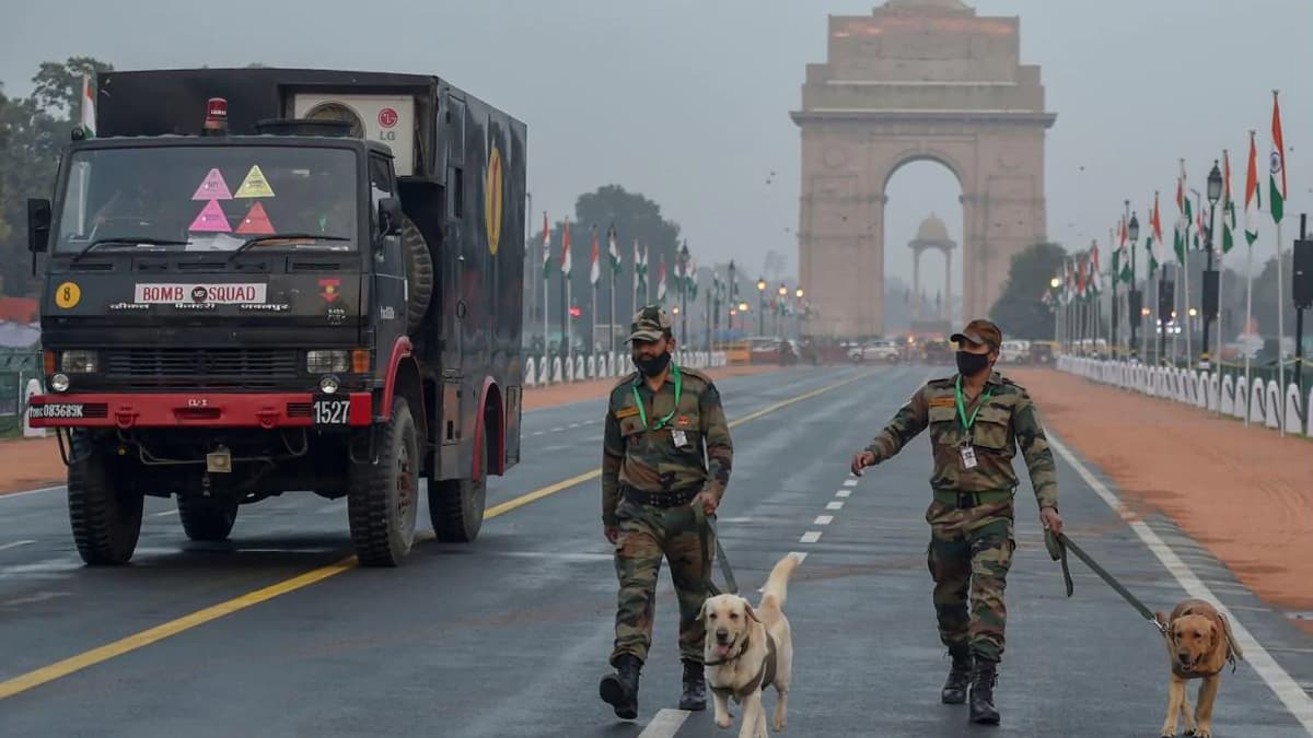 Republic Day Parade 2021: राजपथ पर 10 बजे से शुरू होगी परेड, दुनिया देखेगी भारत की अद्भुत संस्कृति और सैन्य ताकत