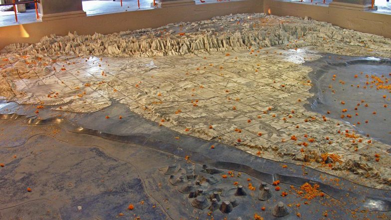 Bharat Mata Mandir Varanasi: बेहद खास है धर्मनगरी वाराणसी स्थित भारत माता का मंदिर, दिखती है अखंड भारत की अद्भुत छवि