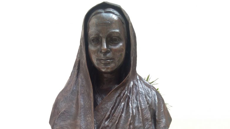 Savitribai Phule Jayanti 2021: देश की पहली शिक्षिका, जिसने महिला शिक्षा, समाज-उत्थान एवं दलितों की सेवा करते हुए शहादत दे दी