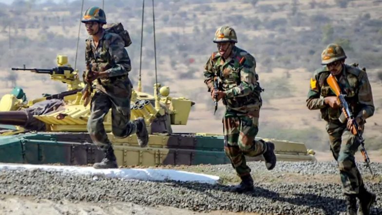 Jammu Kashmir: शोपियां में पुलिसकर्मियों को बड़ी सफलता, हिज्बुल मजुाहिद्दीन के 7 आतंकवादी गिरफ्तार