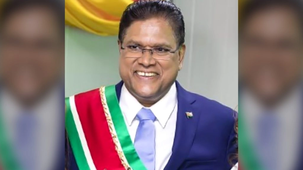  सूरीनाम गणराज्य के राष्ट्रपति चंद्रिकाप्रसाद संतोखी गणतंत्र दिवस 2021 के मुख्य अतिथि होंगे.