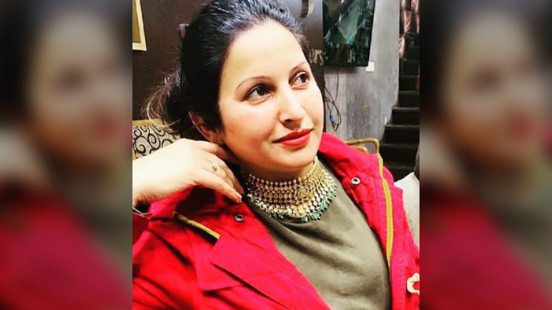 Bigg Boss 14 कंटेस्टेंट Sonali Phogat के नाम पर चल रही ठगी की साजिश, एक्ट्रेस ने सोशल मीडिया पर फैंस को किया अलर्ट