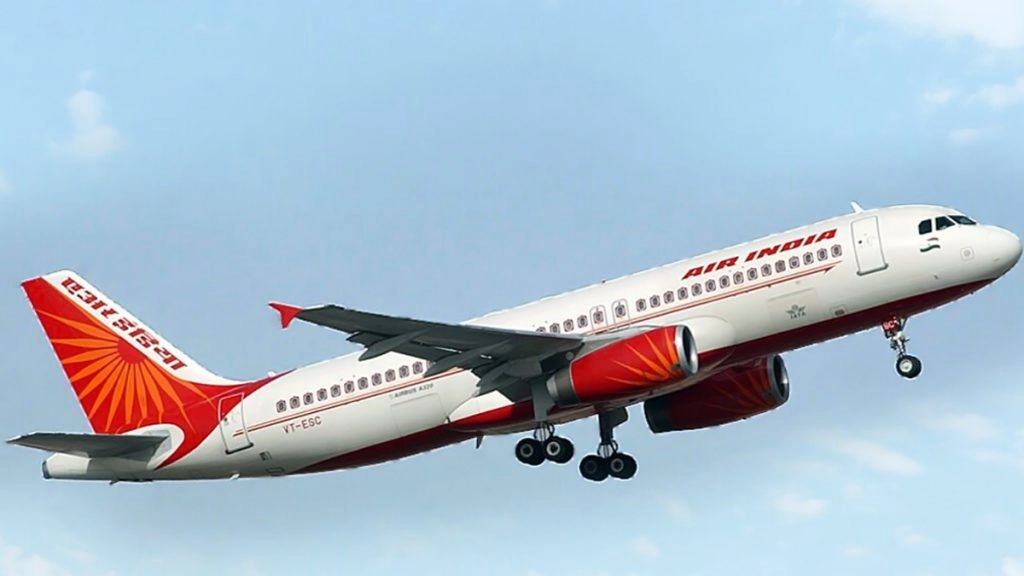 अफगानिस्तान से वापसी: भारत दो अफगान सांसदों समेत 392 लोगों को वापस लाया