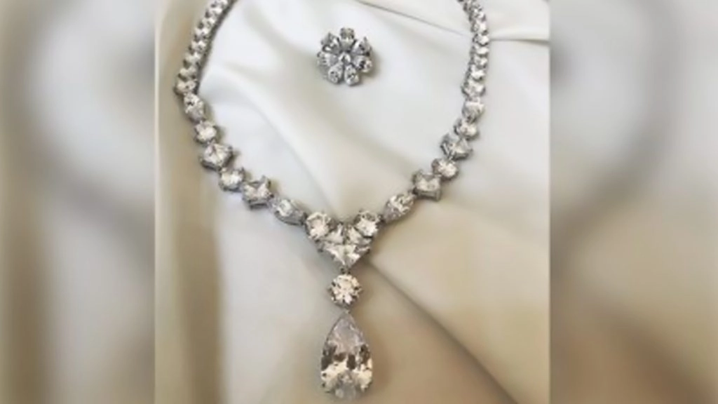 रत्न, आभूषण निर्यात कोविड से पहले के स्तर पर पहुंचा