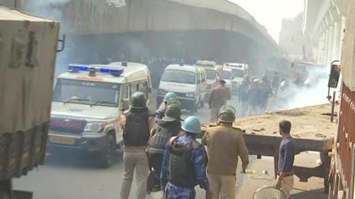 Farmers Protest: दिल्ली हिंसा के बाद हरियाणा में हाई अलर्ट घोषित, DGP ने कहा- उपद्रवियों को बख्शा नहीं जाएगा
