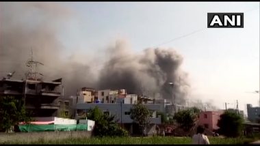 Pune Fire: महाराष्ट्र के पुणे में सीरम इंस्टीट्यूट ऑफ इंडिया के टर्मिनल 1 गेट पर लगी आग, मौके पर दमकल की 10 गाड़ियां मौजूद