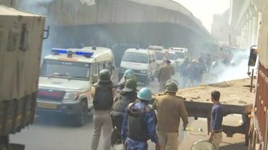 Delhi Tractor Parade Violence: दिल्ली हिंसा मामले में पुलिस को 1700 मोबाइल क्लिप और CCTV फुटेज मिले, अब तक 38 FIR दर्ज