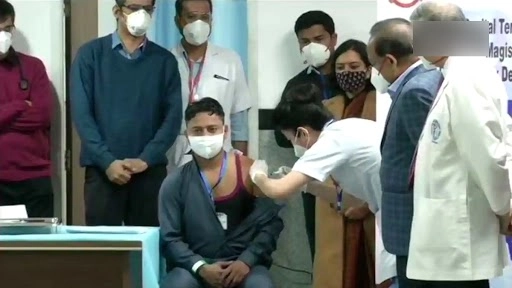  महाराष्ट्र में कोरोना ऐप (को-विन) में तकनीकी खराबी के चलते 18 जनवरी तक वैक्सीनेशन पर रोक