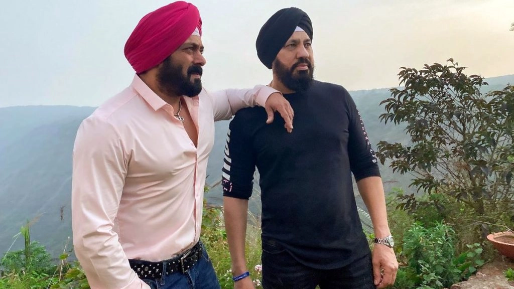 बॉडीगार्ड शेरा के प्रति उमड़ा सलमान खान का प्यार, पगड़ी पहनकर पोस्ट की ये शानदार फोटो