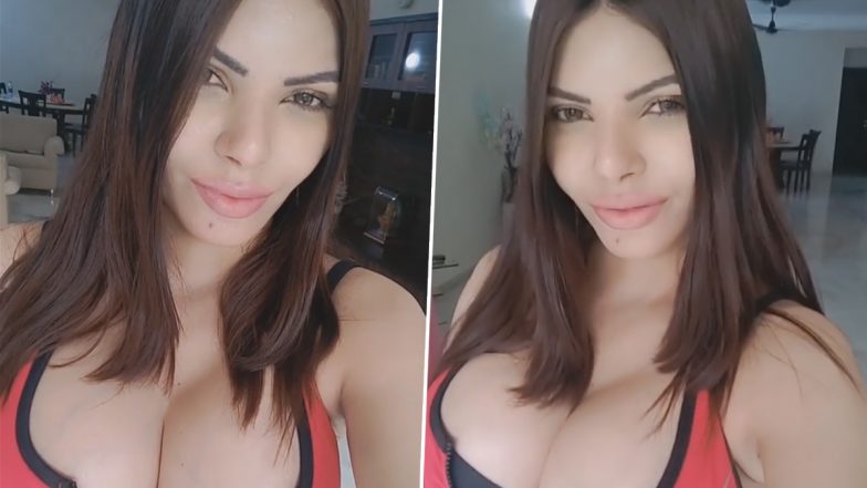 XXX Onlyfans Sherlyn Chopra Video: ओनली फैंस मॉडल बनी शर्लिन चोपड़ा का एडल्ट वीडियो हुआ वायरल, अकेले में देखें ये सेक्सी कंटेंट
