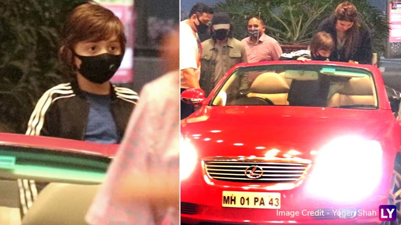 PHOTOS: Suhana Khan को एयरपोर्ट छोड़ने पहुंचे Shah Rukh Khan और AbRam Khan, मीडिया फोटोग्राफर्स से बचते दिखे किंग खान!