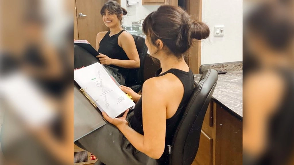 प्रियंका चोपड़ा की आगामी फिल्म 'टेक्स्ट फॉर यू' की शूटिंग हुई पूरी 