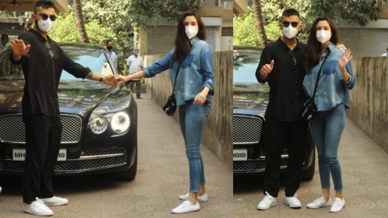 बेटी को लेकर क्लिनिक पहुंचे Virat Kohli-Anushka Sharma, पैरेंट्स बनने के बाद पहली बार पैपराजी के सामने आए नजर