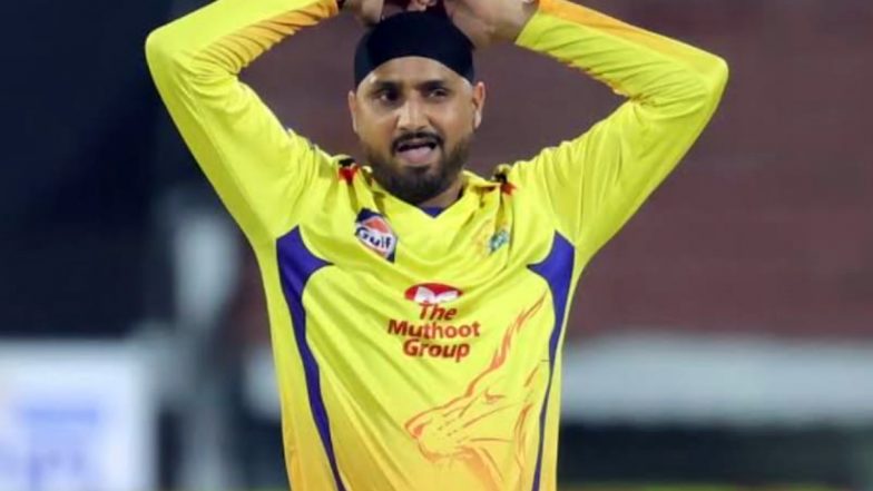 IPL 2021: आईपीएल में Harbhajan Singh का खत्म नहीं हुआ है क्रेज, इन 3 टीमों के बीच उनके लिए हो सकता है घमासान