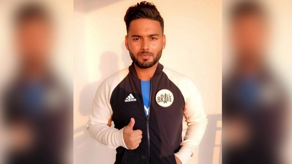 दिल्ली कैपिटल्स के पंत, अश्विन, अक्षर और कोच पोंटिंग मुंबई पहुंचे