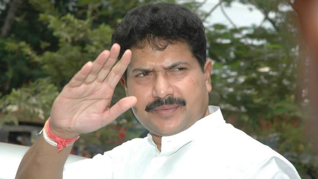 सांसद मोहन डेलकर मुंबई के एक होटल में मिले मृत, सुसाइड की आशंका