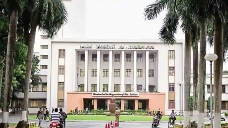 COVID-19: महाराष्ट्र के वाशिम में फूटा कोरोना बम, होस्टल के 229 छात्र और 3 स्टाफ मिले पॉजिटिव, मचा हड़कंप