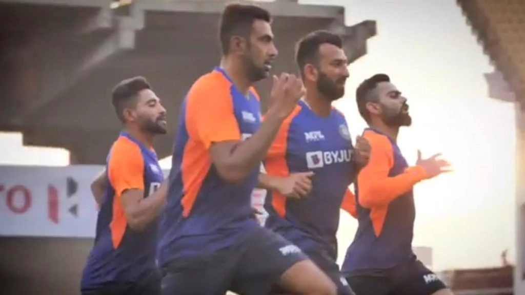 दोनों फॉर्मेट के लिए टीम का चयन इसी महीने के आखिर होने की उम्मीद