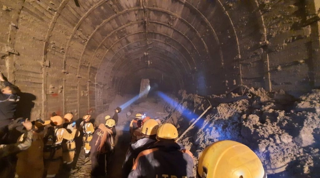 रातभर चली तपोवन सुरंग में जिंदगी तलाशने का ऑपरेशन, देखें वीडियो