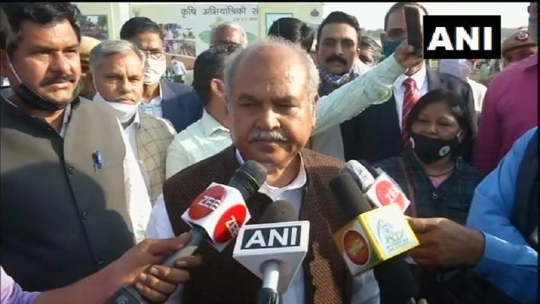 Farmers Protest: केंद्र की तरफ से नरमी के संकेत, कृषि मंत्री नरेंद्र सिंह तोमर बोले-हम किसानों से बातचीत के लिए तैयार