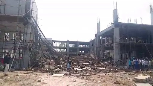 तेलंगाना में निर्माणाधीन कलेक्टर ऑफिस का सेंट्रिंग स्ट्रक्चर गिरा, 9 मजदूर घायल