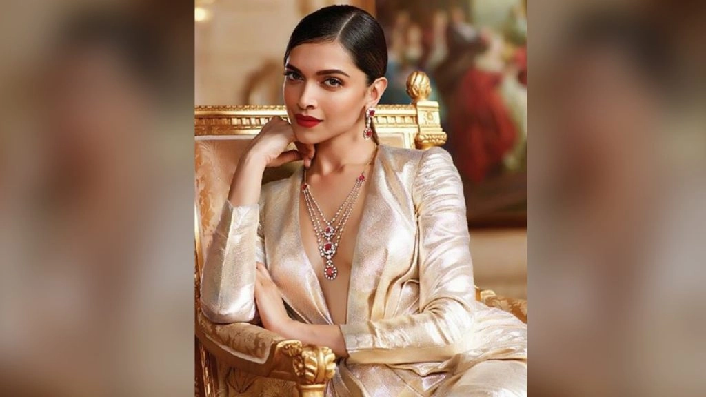 फिल्म पठान में दीपिका का लुक 