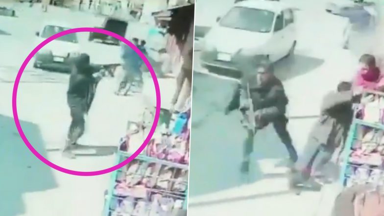 श्रीनगर में सुरक्षाबलों पर आतंकी हमला, दो जवान हुए घायल; CCTV मे फायरिंग करते आतंकी दिखे (Watch Video)