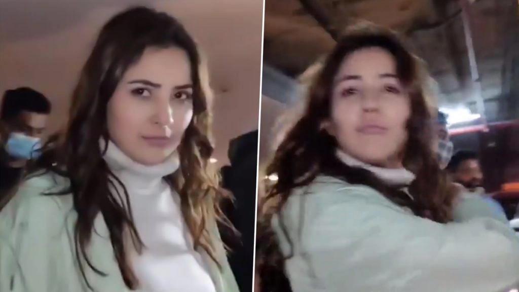 शहनाज गिल ने एयरपोर्ट पर मीडिया फोटोग्राफर को देखकर किया ऐसा इशारा, मजेदार वीडियो इंटरनेट पर हुआ Viral