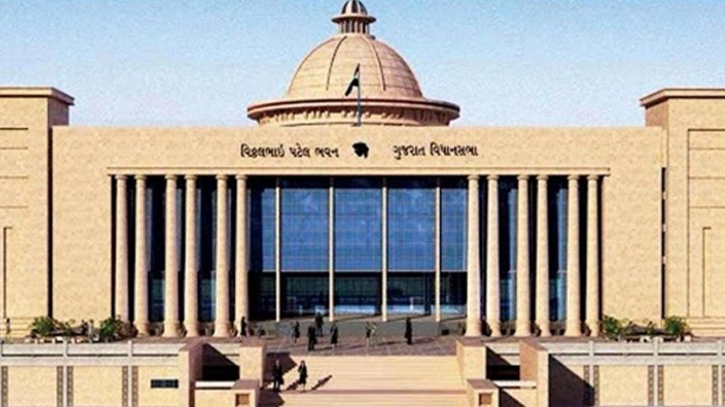 गुजरात : स्पीकर की अनुपस्थिति में कांग्रेस नेता ने की सदन की अध्यक्षता