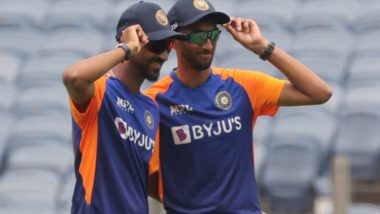 Krunal Pandya, Prasidh Krishna Make ODI Debut: क्रुणाल पांड्या और प्रसिद्ध कृष्णा को वनडे क्रिकेट में मिला डेब्यू करने का मौका, यहां पढ़े क्रिकेट के मैदान में कैसा रहा है उनका प्रदर्शन