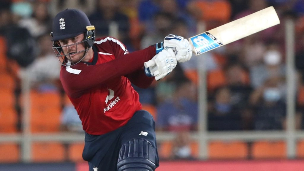 इंग्लैंड ने भारत को 8 विकेट से हराया