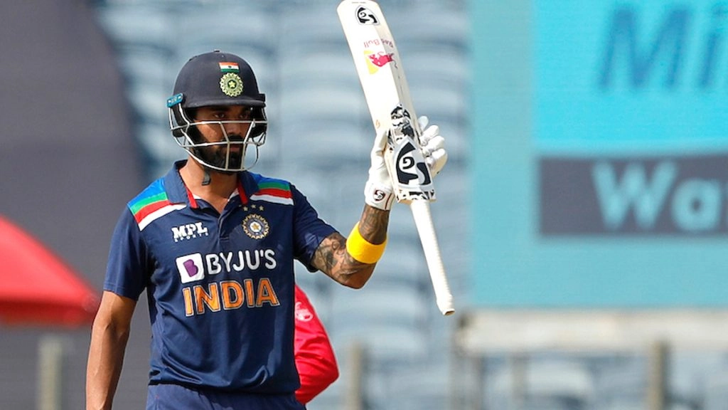  टीम इंडिया ने इंग्लैंड को दिया 337 रनों का बड़ा लक्ष्य 