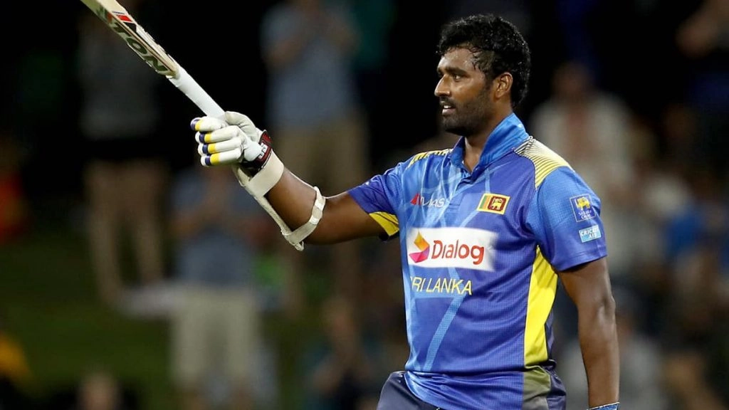 थिसारा परेरा ने छह गेंद में लगाए छह छक्के 