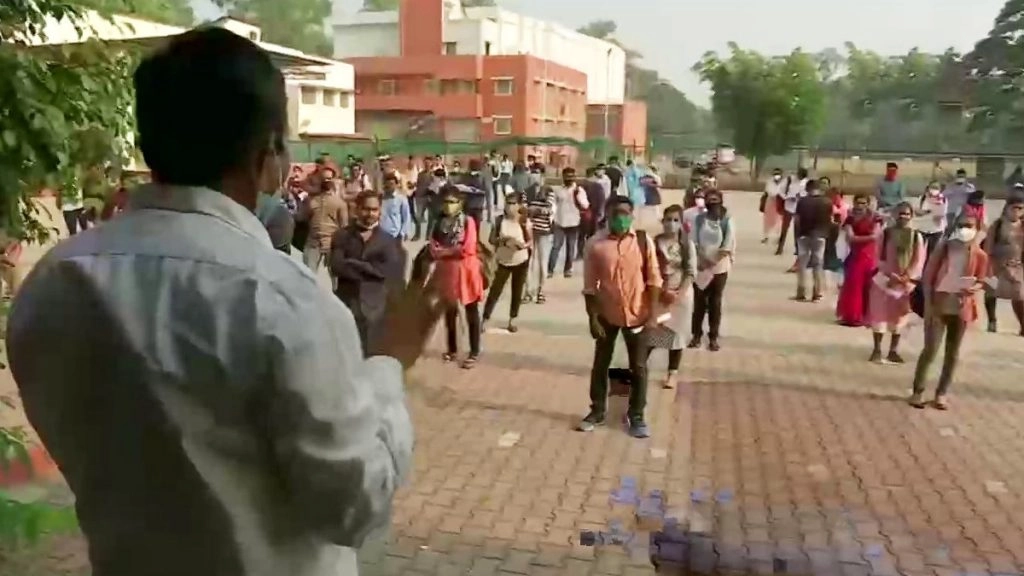 कोरोना के चलते एसएससी सीएचएसएल परीक्षा स्थगित, जानें अब कब होगी परीक्षा